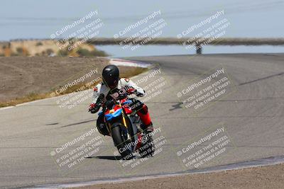 media/May-22-2023-Fastrack Riders (Mon) [[ae7626d9d8]]/Level 2/1230pm (Outside Grapevine)/